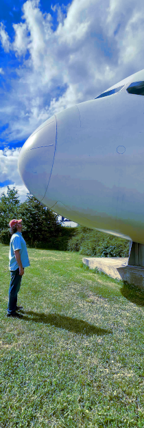 thomas and aircraft noze